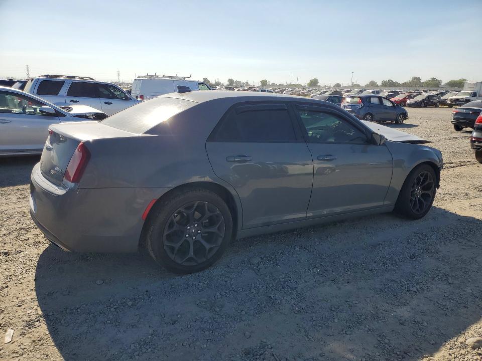 2019 Chrysler 300 მანქანა იყიდება აუქციონზე, vin: 2C3CCABG9KH686062, აუქციონის ნომერი: 54443796