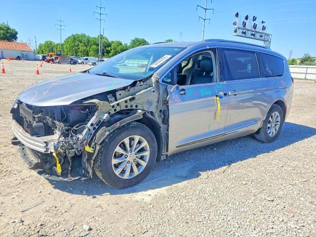 Продаж на аукціоні авто 2018 Chrysler Pacifica, vin: 2C4RC1BG9JR322738, номер лоту: 52664406
