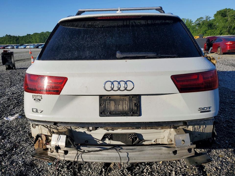 Продажа на аукционе авто 2017 Audi Q7, vin: WA1VAAF75HD055443, номер лота: 52319536