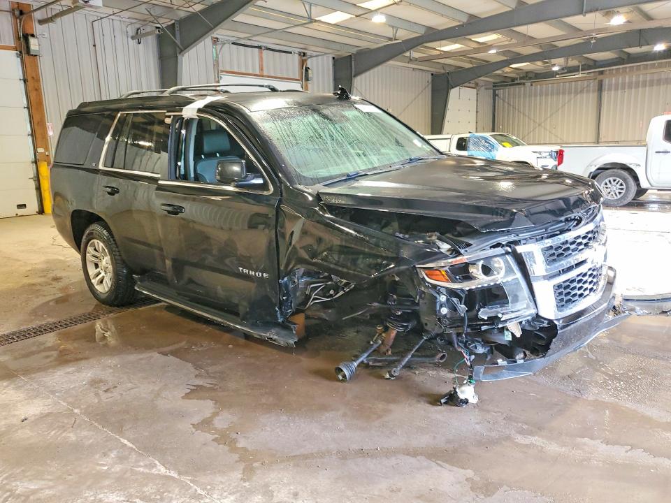 Продажа на аукционе авто 2018 Chevrolet Tahoe, vin: 1GNSKBKCXJR116557, номер лота: 54608026