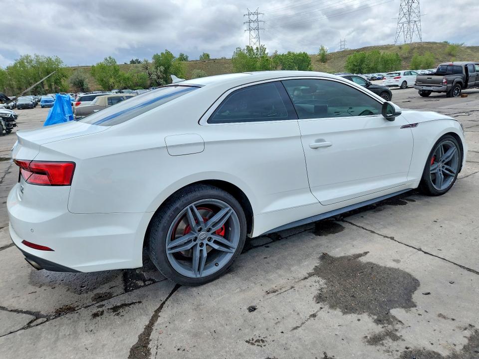 54014396 :رقم المزاد ، WAUTNAF55JA001872 vin ، 2018 Audi A5 مزاد بيع