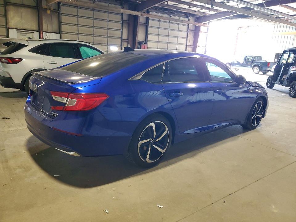 54150486 :رقم المزاد ، 1HGCV3F26NA047187 vin ، 2022 Honda Accord مزاد بيع