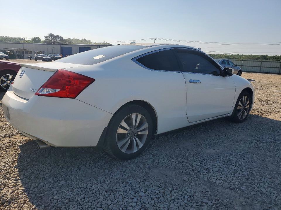 53586596 :رقم المزاد ، 1HGCS2B83BA006170 vin ، 2011 Honda Accord مزاد بيع