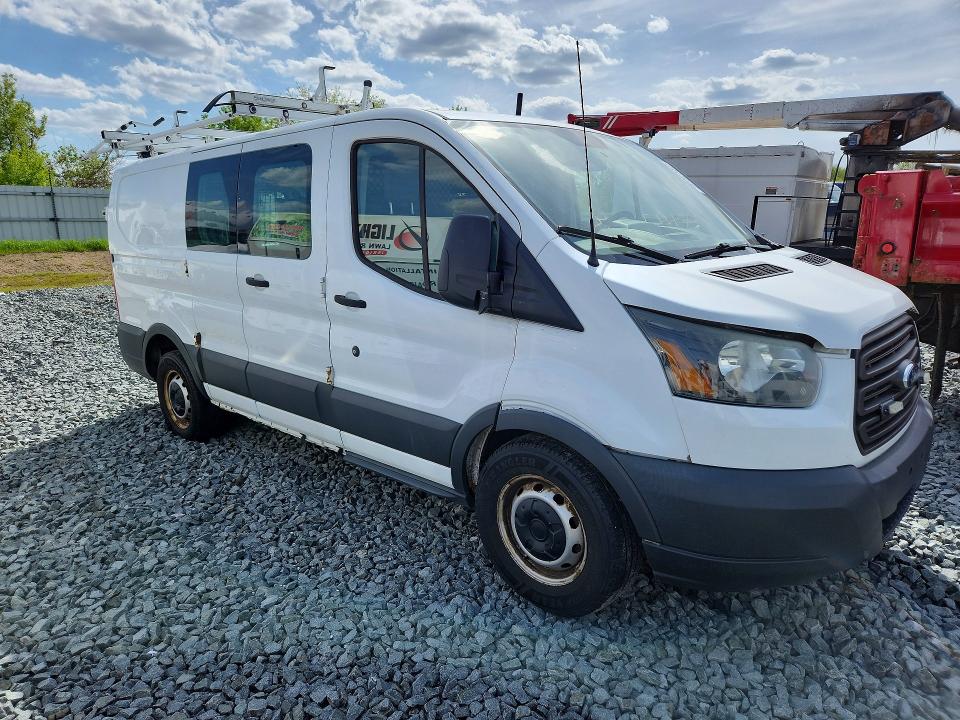 53992096 :رقم المزاد ، 1FTNE1ZM6FKA59764 vin ، 2015 Ford Transit مزاد بيع