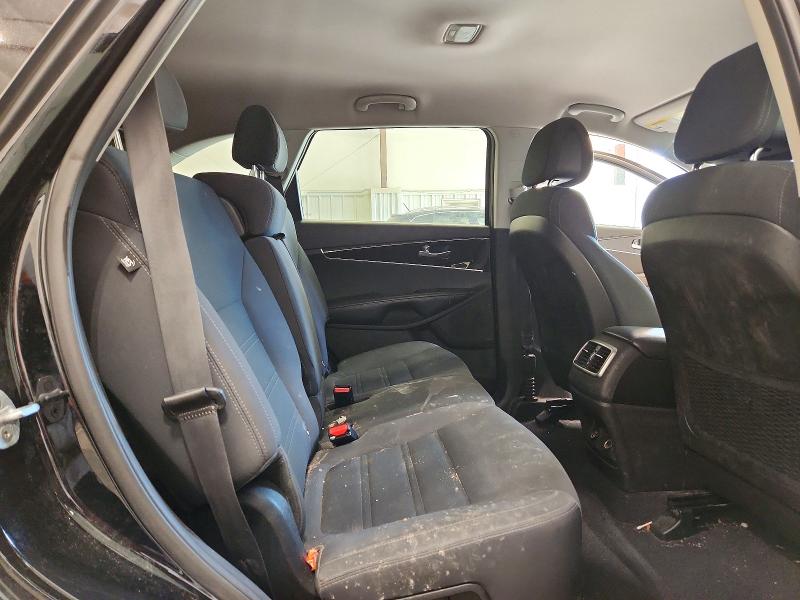 55192506 :رقم المزاد ، 5XYPG4A59HG196988 vin ، 2017 Kia Sorento مزاد بيع