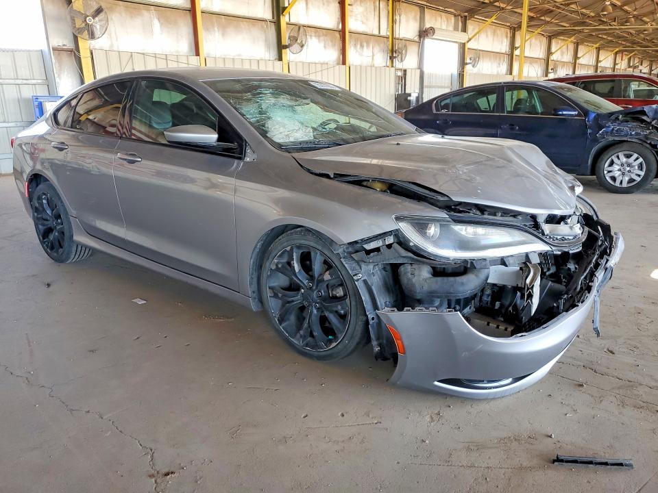 55207056 :رقم المزاد ، 1C3CCCBG5FN514877 vin ، 2015 Chrysler 200 مزاد بيع