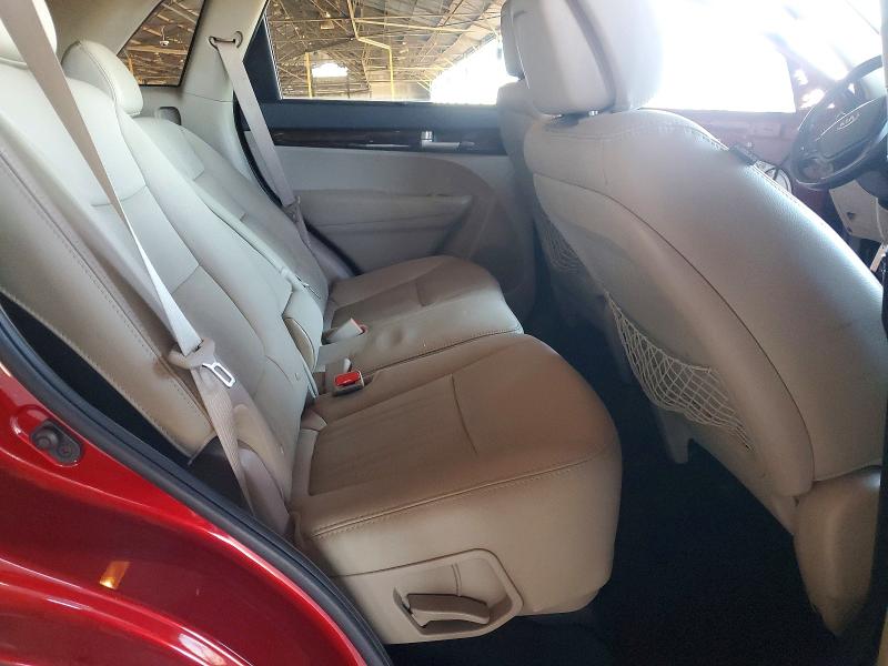 55601286 :رقم المزاد ، 5XYKT3A6XFG646802 vin ، 2015 Kia Sorento مزاد بيع