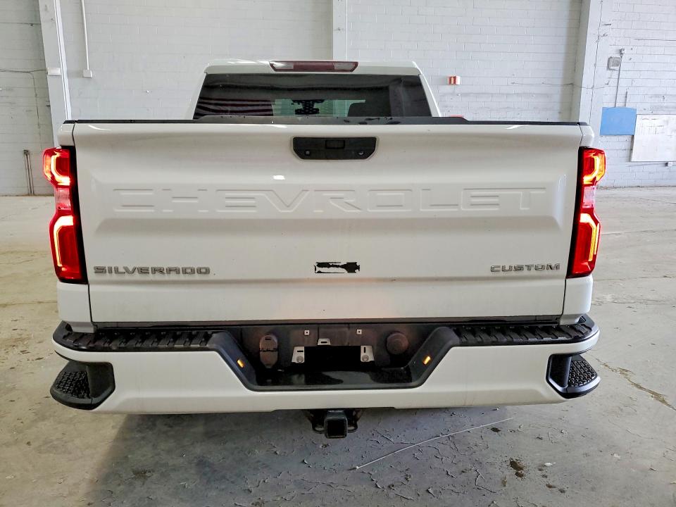 53767426 :رقم المزاد ، 3GCPYBEK7MG256263 vin ، 2021 Chevrolet Silverado مزاد بيع