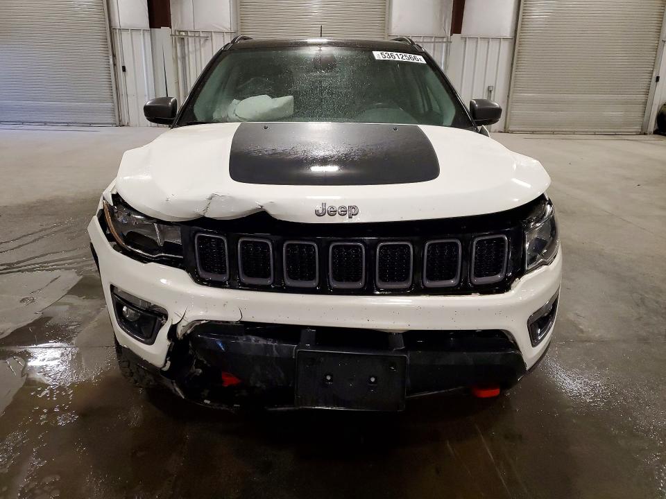 2018 Jeep Compass მანქანა იყიდება აუქციონზე, vin: 3C4NJDDB2JT424208, აუქციონის ნომერი: 53612566