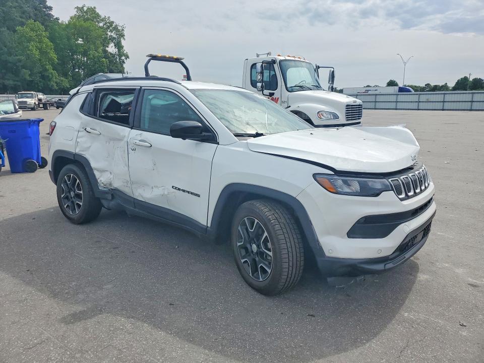 52395176 :رقم المزاد ، 3C4NJCBB7NT139586 vin ، 2022 Jeep Compass مزاد بيع