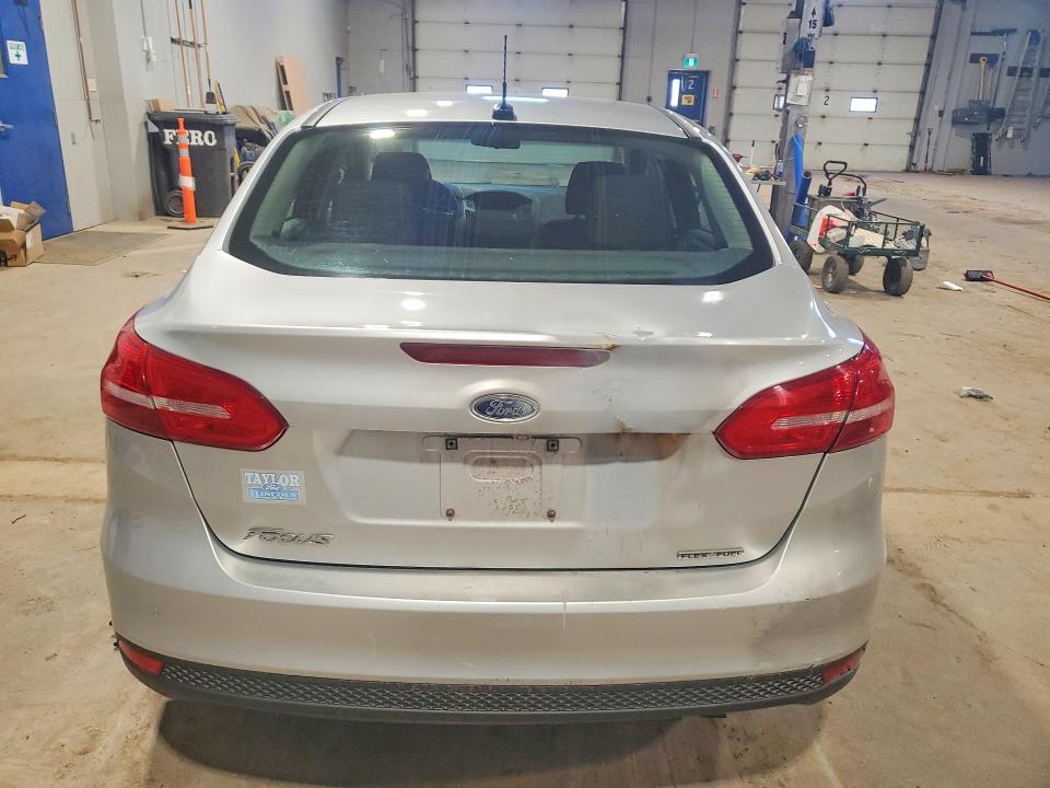 53682226 :رقم المزاد ، 1FADP3E27FL257923 vin ، 2015 Ford Focus مزاد بيع