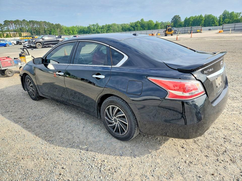52471036 :رقم المزاد ، 1N4AL3AP3FN882226 vin ، 2015 Nissan Altima مزاد بيع