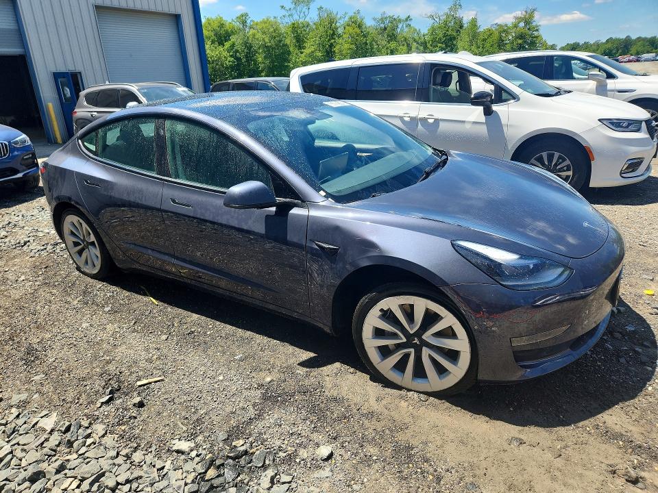 2022 Tesla Model 3 მანქანა იყიდება აუქციონზე, vin: 5YJ3E1EA9NF369356, აუქციონის ნომერი: 53782146