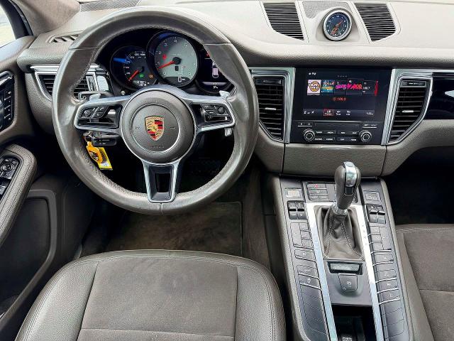Auction sale of the 2017 Porsche Macan, vin: WP1AB2A54HLB16167, lot number: 52483396