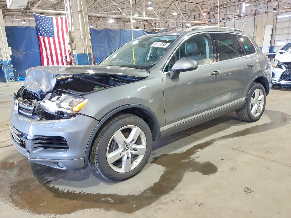 Auction sale of the 2014 Volkswagen Touareg, vin: WVGEP9BP4ED012132, lot number: 54163136