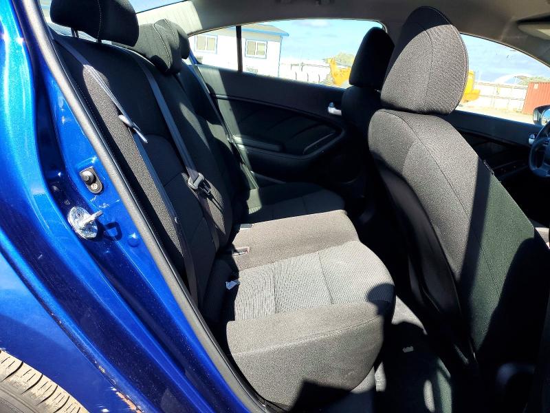 55311726 :رقم المزاد ، 3KPFK4A79JE203940 vin ، 2018 Kia Forte مزاد بيع