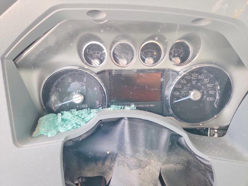 52961096 :رقم المزاد ، 1FT7W2BT4FEC33374 vin ، 2015 Ford F250 مزاد بيع