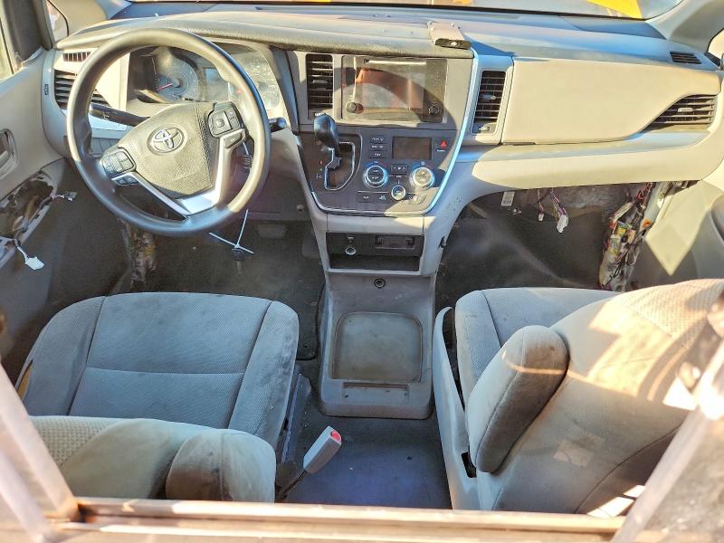 55356726 :رقم المزاد ، 5TDZK3DC8GS701187 vin ، 2016 Toyota Sienna مزاد بيع