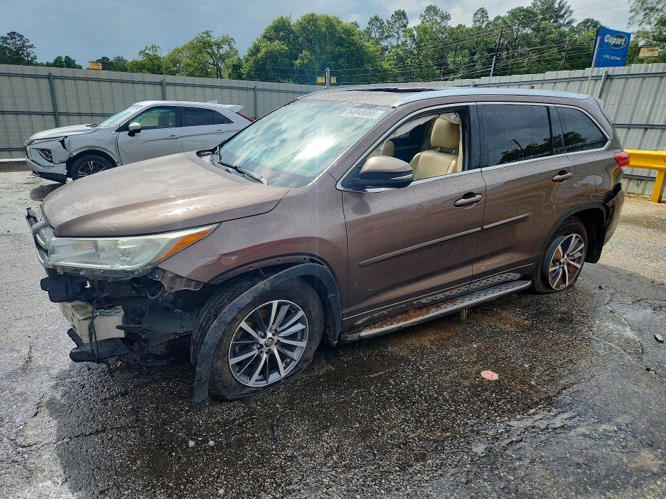 Auction sale of the 2018 Toyota Highlander, vin: 5TDKZRFH7JS289019, lot number: 54848066