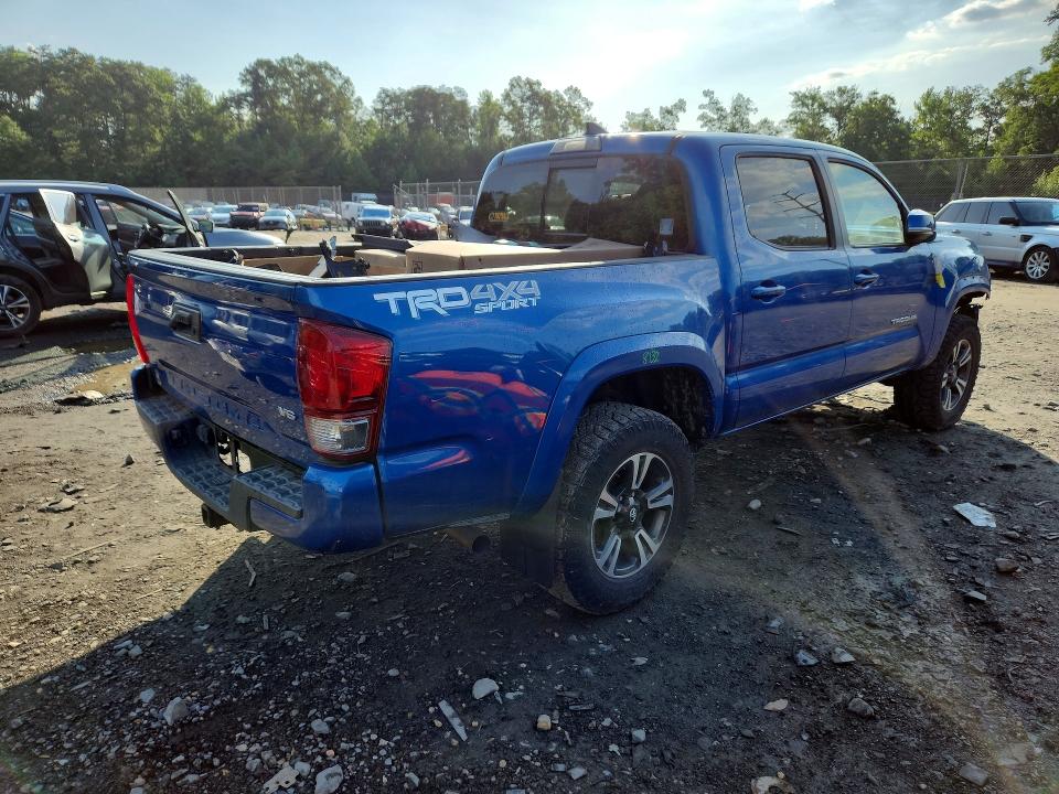 55040006 :رقم المزاد ، 3TMCZ5AN8HM087035 vin ، 2017 Toyota Tacoma مزاد بيع