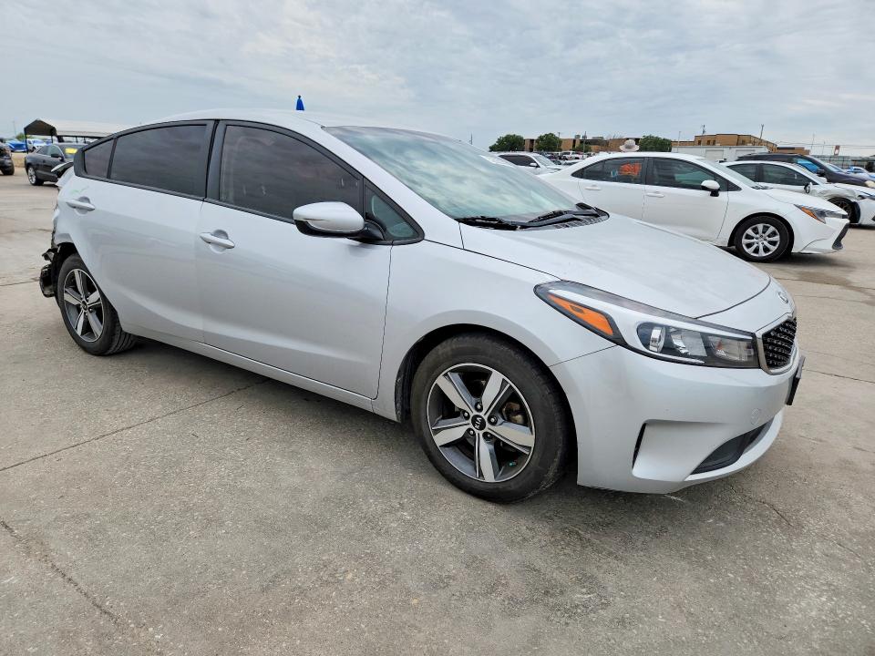 52828646 :رقم المزاد ، 3KPFL4A79JE191849 vin ، 2018 Kia Forte مزاد بيع