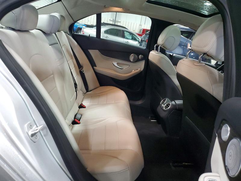 53077056 :رقم المزاد ، 55SWF4KB1GU154127 vin ، 2016 Mercedes-benz C مزاد بيع