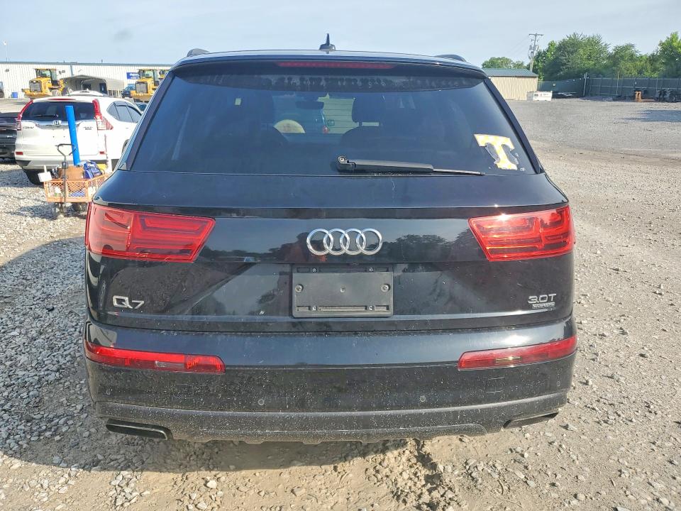 55242486 :رقم المزاد ، WA1VAAF77HD034805 vin ، 2017 Audi Q7 مزاد بيع