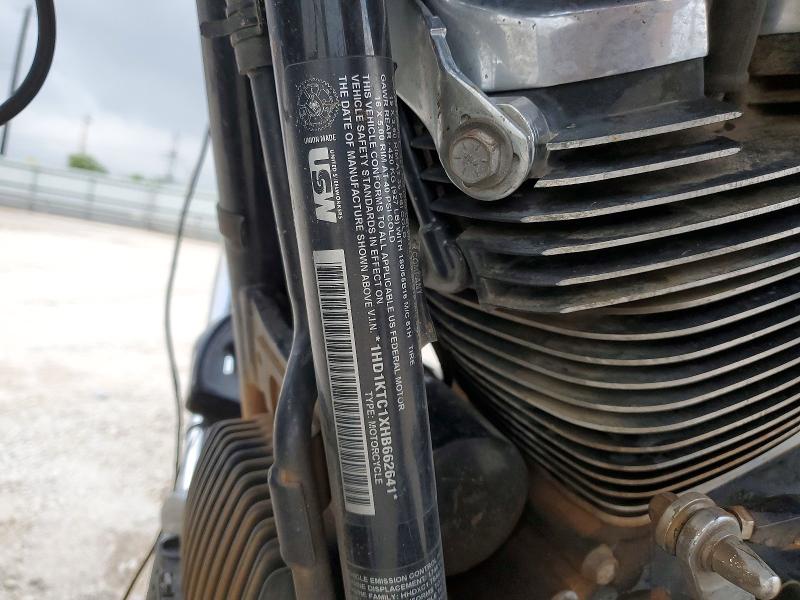 54171946 :رقم المزاد ، 1HD1KTC1XHB662641 vin ، 2017 Harley-davidson Fltrxs مزاد بيع