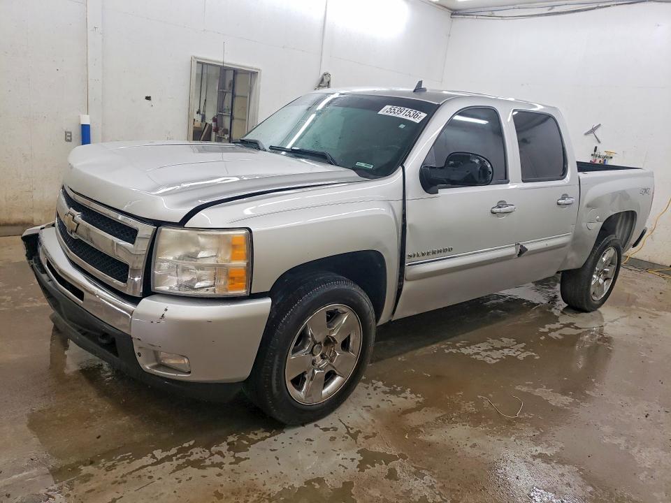 2011 Chevrolet Silverado მანქანა იყიდება აუქციონზე, vin: 3GCPKSE36BG199092, აუქციონის ნომერი: 55391536