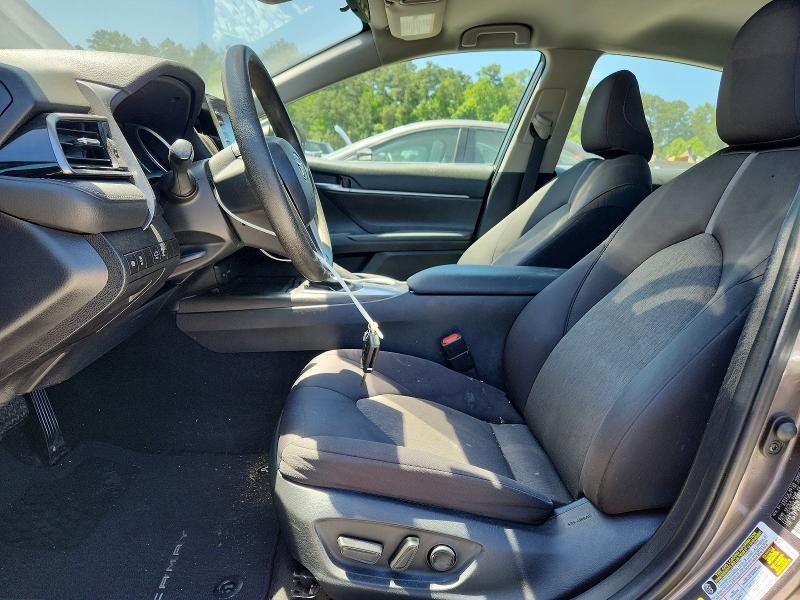 Продаж на аукціоні авто 2021 Toyota Camry, vin: 4T1C11AK5MU450396, номер лоту: 53705736