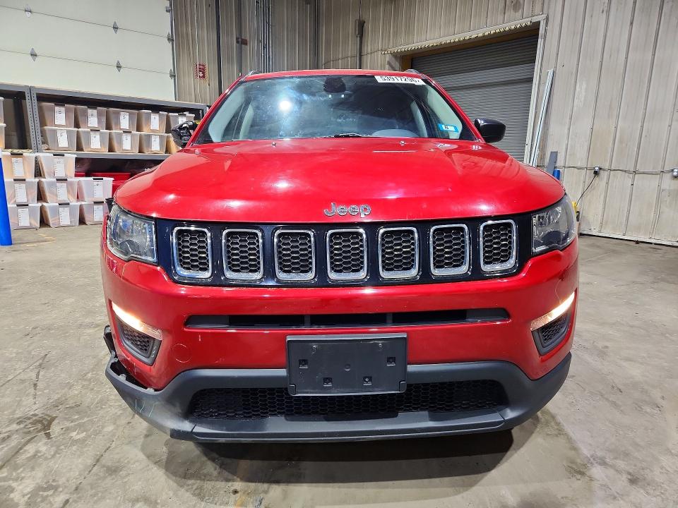 53917296 :رقم المزاد ، 3C4NJDABXJT163284 vin ، 2018 Jeep Compass مزاد بيع