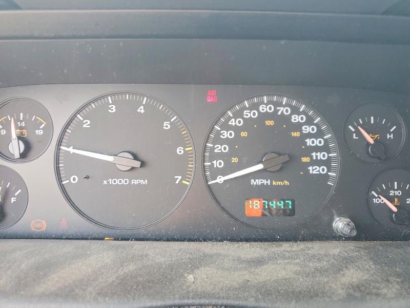 Auction sale of the 2002 Jeep Grand Cherokee, vin: 1J4GW48S22C271860, lot number: 52217046