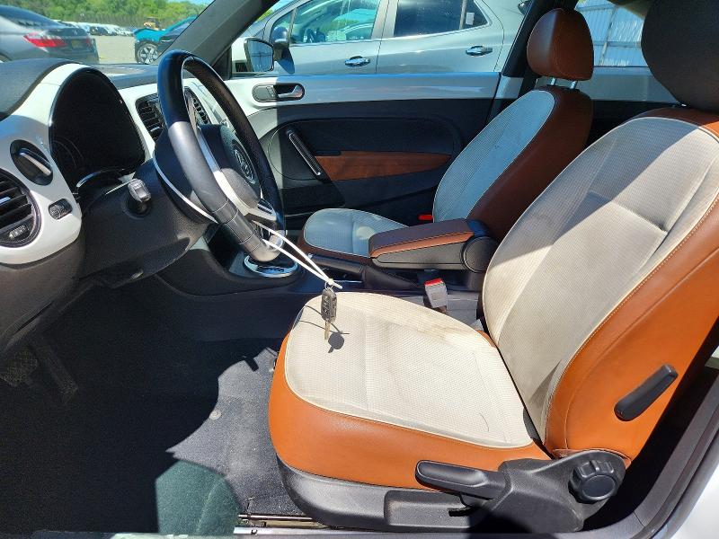 Продажа на аукционе авто 2015 Volkswagen Beetle, vin: 3VWF17AT1FM601154, номер лота: 53406446
