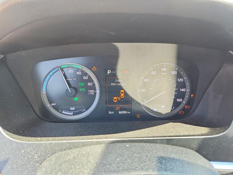 2016 Hyundai Sonata Hybrid მანქანა იყიდება აუქციონზე, vin: KMHE34L15GA015795, აუქციონის ნომერი: 52445556