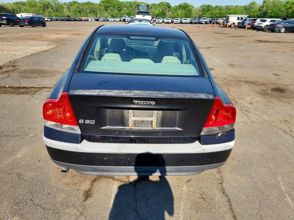 2004 Volvo S60 მანქანა იყიდება აუქციონზე, vin: YV1RS61T042326379, აუქციონის ნომერი: 53918776