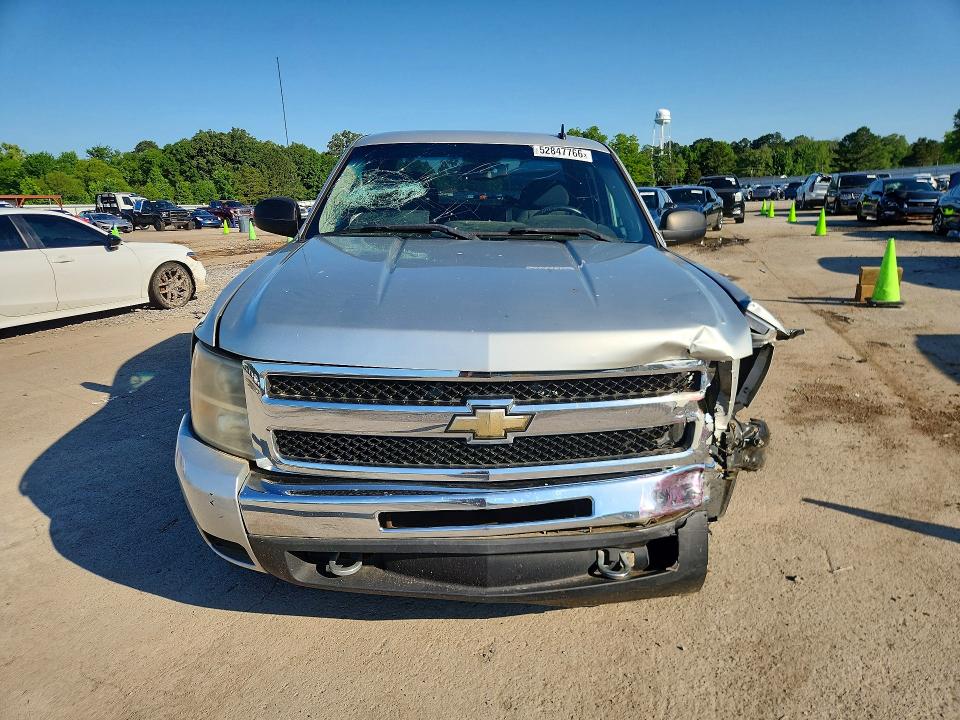 52847766 :رقم المزاد ، 1GCRCSE06BZ379796 vin ، 2011 Chevrolet Silverado مزاد بيع