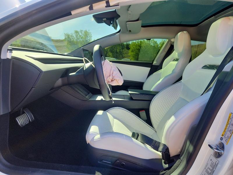 53298496 :رقم المزاد ، 5YJ3E1ET7SF965529 vin ، 2025 Tesla Model 3 مزاد بيع