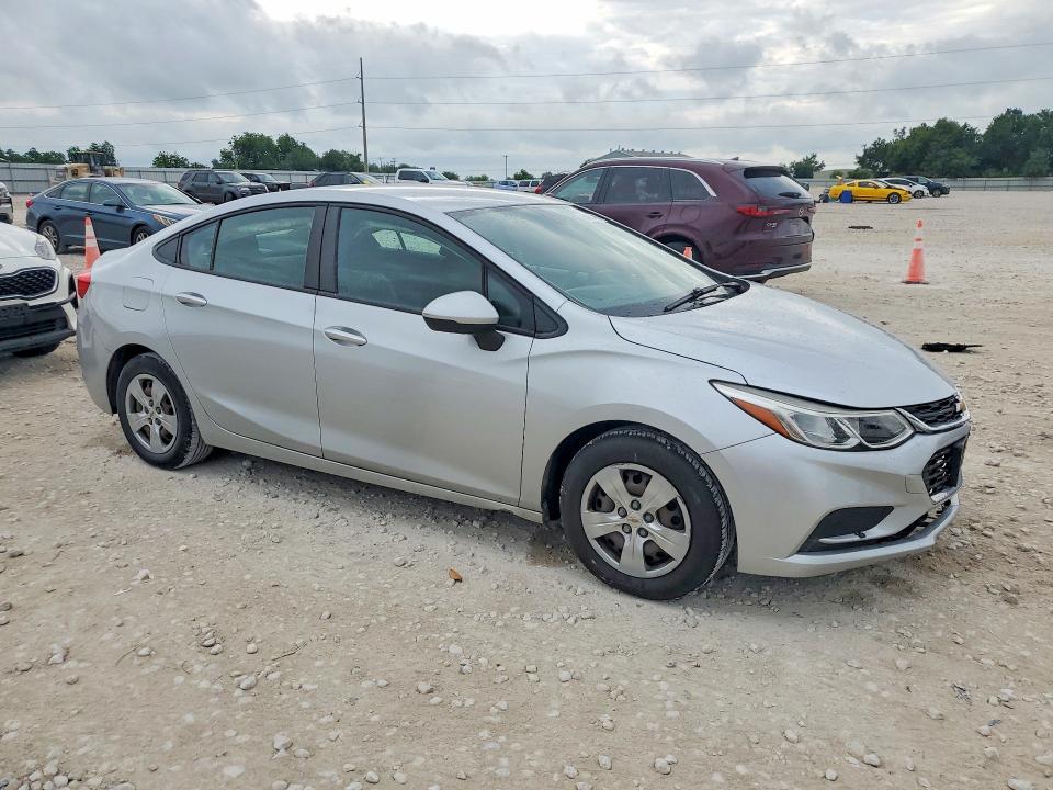 2017 Chevrolet Cruze მანქანა იყიდება აუქციონზე, vin: 1G1BC5SM6H7233762, აუქციონის ნომერი: 54054996