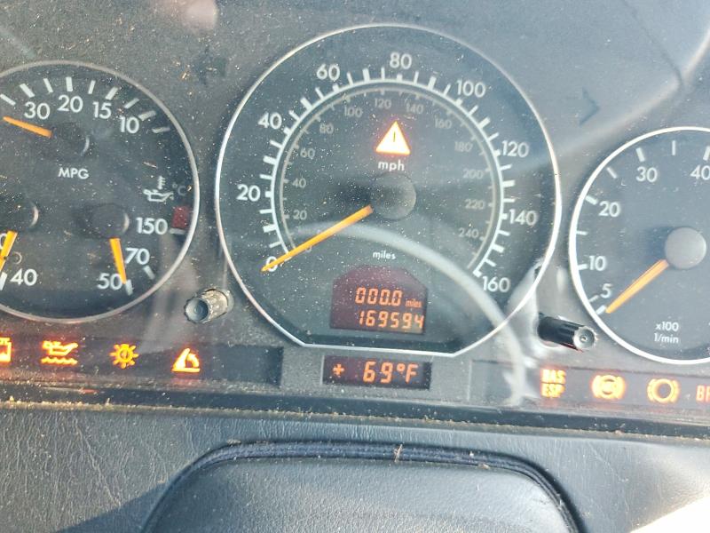 2000 Mercedes-benz Sl მანქანა იყიდება აუქციონზე, vin: WDBFA68F0YF195494, აუქციონის ნომერი: 52833246