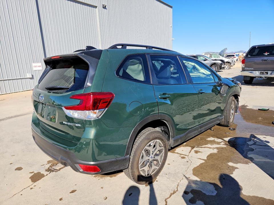 Продажа на аукционе авто 2024 Subaru Forester, vin: JF2SKADC0RH515500, номер лота: 52948706