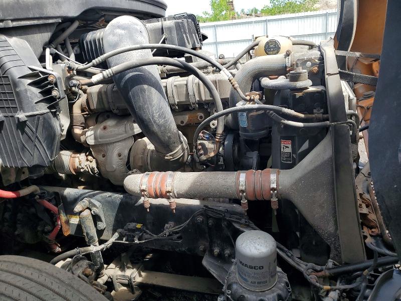 53957036 :رقم المزاد ، 3AKJHHDR1JSHU5490 vin ، 2018 Freightliner Cascadia 126 مزاد بيع