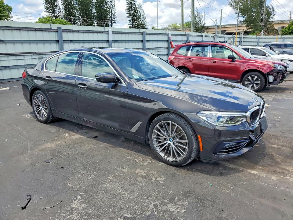 2018 Bmw 540 მანქანა იყიდება აუქციონზე, vin: WBAJE7C54JWC56565, აუქციონის ნომერი: 54041206