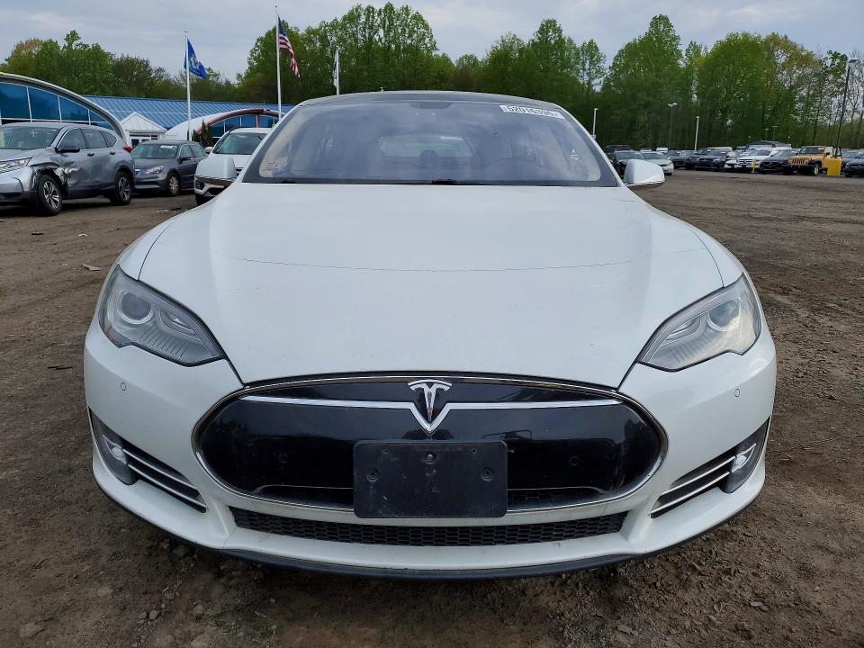 Aukcja sprzedaży 2014 Tesla Model S, vin: 5YJSA1H15EFP36580, numer aukcji: 52016396
