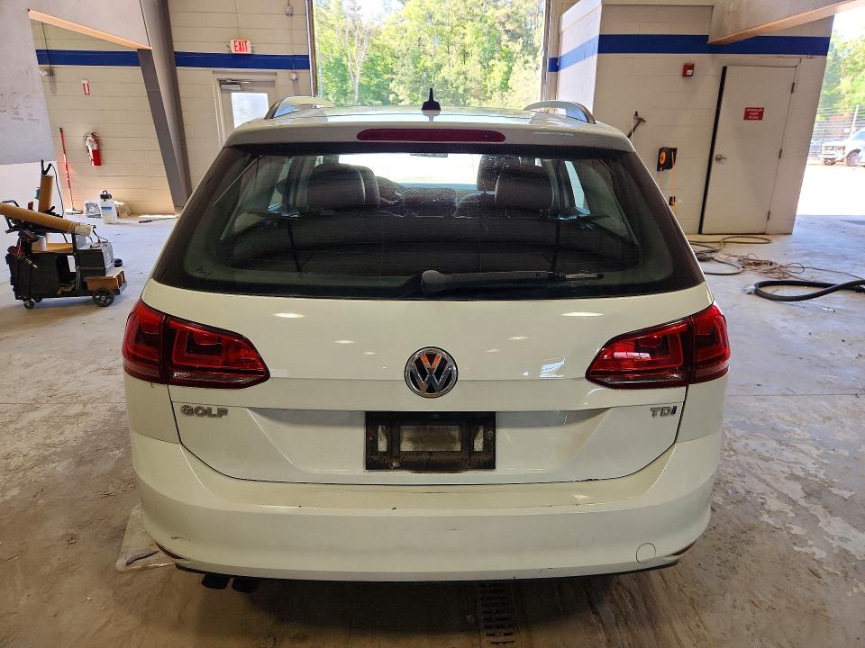 55160546 :رقم المزاد ، 3VWCA7AU1FM516259 vin ، 2015 Volkswagen Golf Sportwagen مزاد بيع