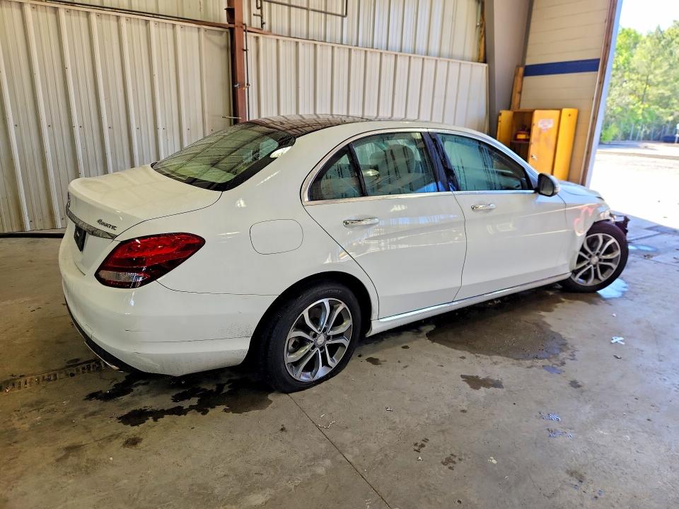 2017 Mercedes-benz C მანქანა იყიდება აუქციონზე, vin: 55SWF4KB7HU181107, აუქციონის ნომერი: 53116866