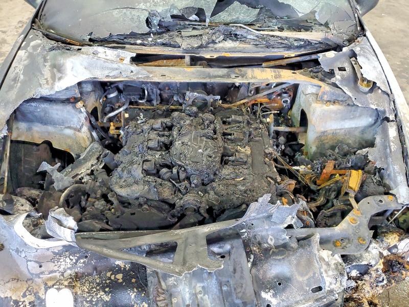 54393766 :رقم المزاد ، 2C3HD46J8XH794576 vin ، 1999 Chrysler Concorde مزاد بيع