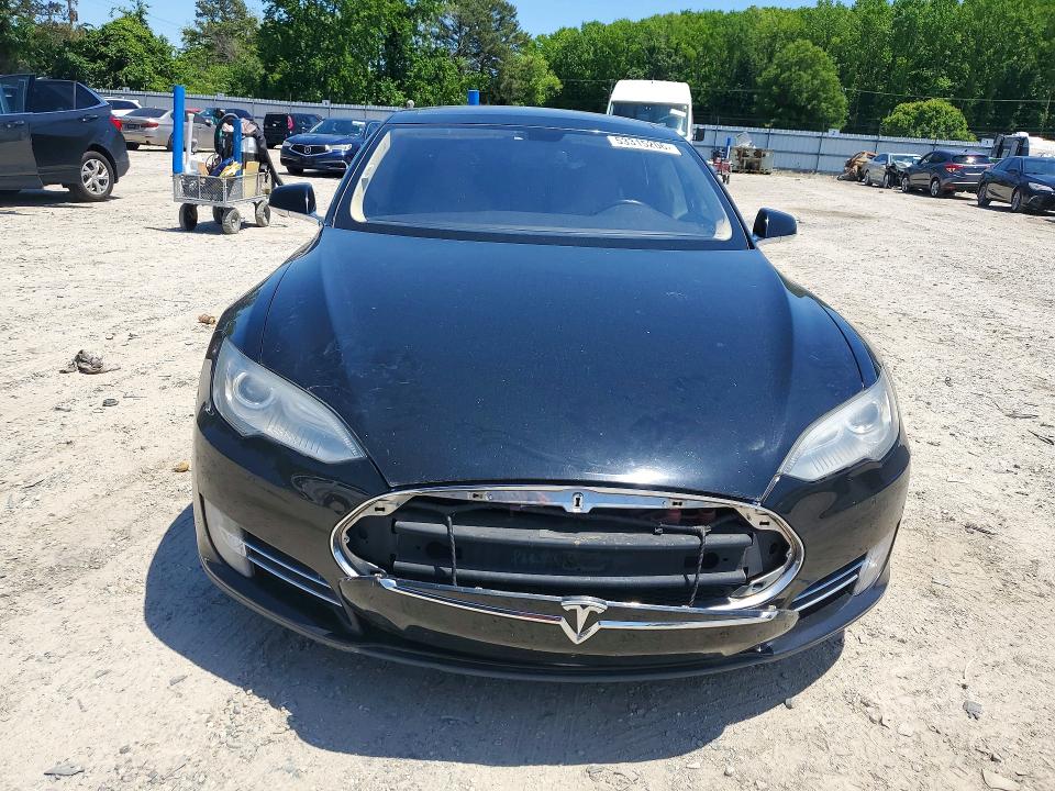 Продаж на аукціоні авто 2014 Tesla Model S, vin: 5YJSA1H16EFP45613, номер лоту: 53315206