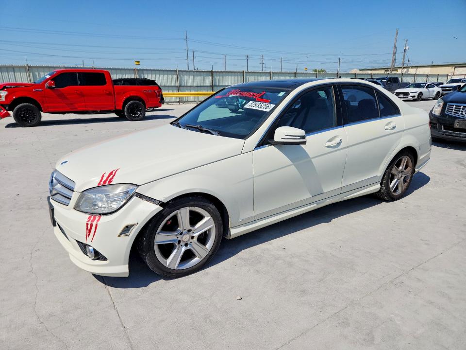 2010 Mercedes-benz C მანქანა იყიდება აუქციონზე, vin: WDDGF5EB5AR103969, აუქციონის ნომერი: 52935256
