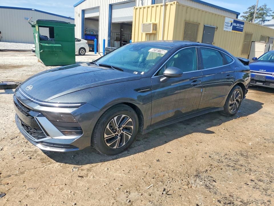 Auction sale of the 2026 Hyundai Sonata Hybrid, vin: KMHL24JJ0TA158080, lot number: 53107746