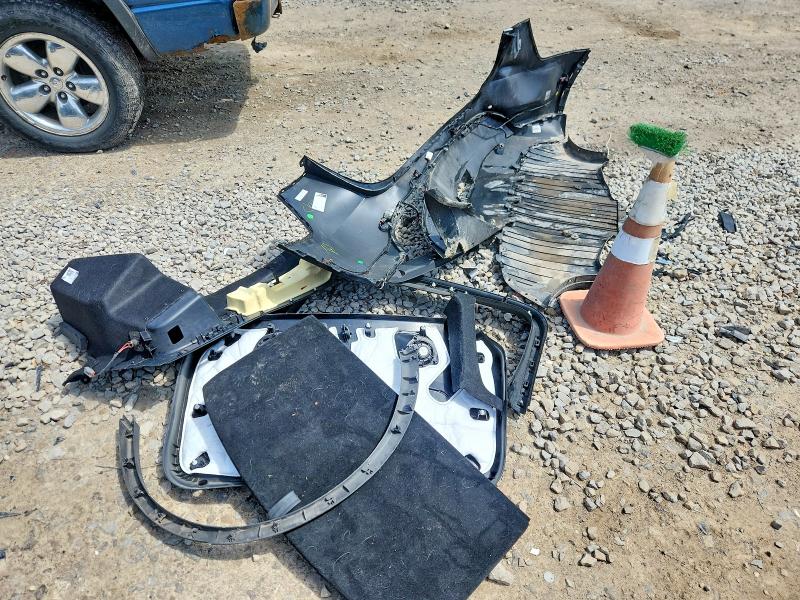 52361906 :رقم المزاد ، 7SAYGAEE2NF519751 vin ، 2022 Tesla Model Y مزاد بيع
